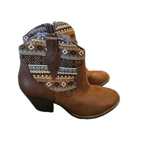 Cato brown ankle boots tapestry design sz 10 new with tags